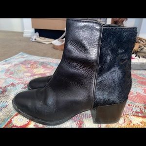 Pons Quintana Black leather bootie